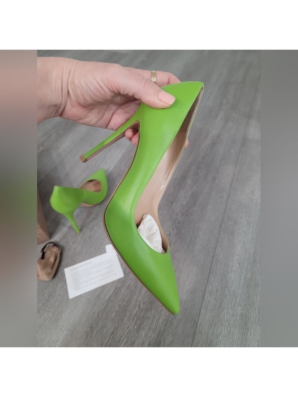 Rare GIANVITO ROSSI 105 Kiwi Leather Pumps - Picture 12 of 16